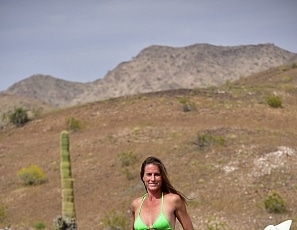 SofieMarieXXX/SM_sunbabe_green_v_front_bikini_az_no_hat